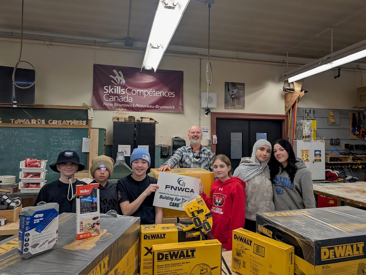 Devon Middle School’s Woodshop Gets a HUGE Donation! – Devon Middle School